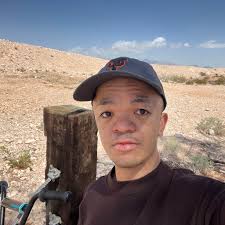 The official teaser poster for #AlienRomulus