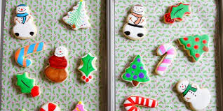 Baking christmas cookies is a tradition in itself. Easy Cookie Decorating With Kids