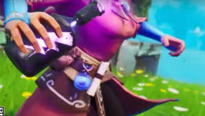 The new way epic games has been handling weekly challenges continues into this week. Fortnite Search Chests Search Ammo Eliminations At A Hot Spot Challenge Week 6 Gamewith