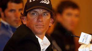 Dopingin käytön myöntänyt Hamilton palautti olympiamitalinsa