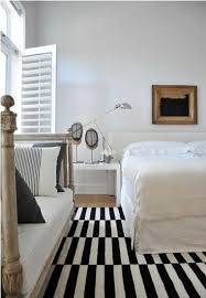 Black And White Rug Bedroom Le Gasp This Carpet Is Mine Interior Bedroom Interior Black And White Interior