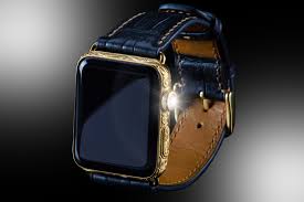 The new apple watch 6 range customised by goldgenie in pure 24k gold, rose gold, platinum, swarovski crystal or diamonds. Stuart Hughes 24ct Gold Vintage Apple Watch Series 6 Edition Stuart Hughes