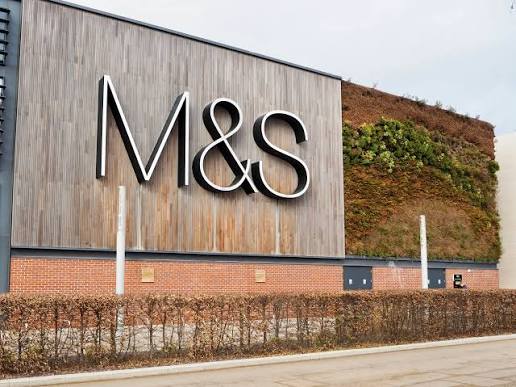 File:M&S Vangarde York 01.jpg - Wikimedia Commons
