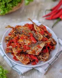 Ada ikan apabila digoreng akan lunyai, akan jadi ikan rebus memang sedap kalau digoreng atau dimasak sambal. Balado Ikan Selar Goreng Archives Resep Kekinian