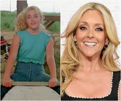 Happy 56th birthday today to Jane Krakowski, who we first met in 1983's  "National Lampoon's Vacation"!