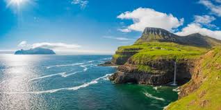 Diese neue verfassung wurde 1850 auf den färöer inseln bekanntgegeben, die färöer bekamen 2 sitze im rigsdag (dänisches parlament). Danemark Fluge Im Sommer 2021 Auf Die Faroer Inseln Fur 143