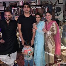 Inside Pataudi S Diwali Celebrations Hungryboo Kareena Kapoor Khan Kareena Kapoor Sara Ali Khan