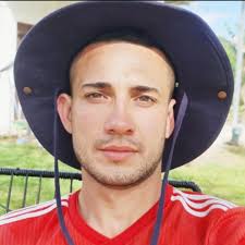 El volante morado indicó que no lo desvela si a 'otros técnicos no les  agrada su trabajo'