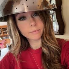 Hannah Herbert's Instagram, Twitter & Facebook