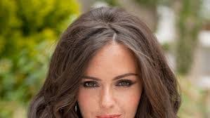 Leah Hackett's Instagram, Twitter & Facebook