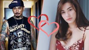 Nonton online berita dan info jerinx sid terupdate hanya di vidio. Dikenal Sangar Di Medsos Jerinx Sid Belakangan Jadi Mellow Pamer Foto Wanita Cantik Kepsyen Mesra Tribun Jabar