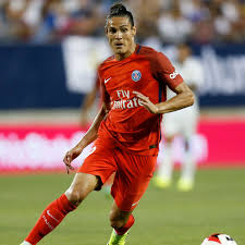 Edinson cavani remains the main napoli target in attack, especially after clashing with neymar, but lazio's ciro immobile is another option. Edinson Cavani Isn T Coming Back To Napoli Yet And That S Ok The Siren S Song