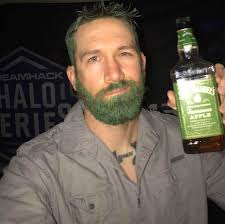 Show off your Spartan inspired holiday decorations. 🎅🎄