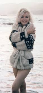 Marilyn Monroe S Poignant Final Photoshoot To Go On Sale Marilyn Monroe Photos Marilyn Monroe Marilyn