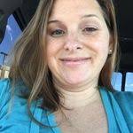 Tara Robinette's Instagram, Twitter & Facebook