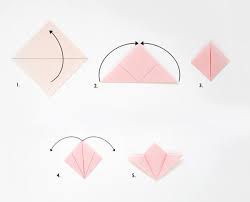 Le modèle d'origami le plus populaire s'invite dans la déco. Diy Fleurs En Origami Facile Adeline Klam