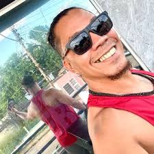 🎥 Ya disponible el episodio 5 de #CocoLabs 🔬El Laboratorio de Juliococo  conversando con .@augustoperdomo 💈 La amistad según Orson Wells más  inyecciones de Chayanne y Juan Gabriel ⚠️ Video no apto para sensibles