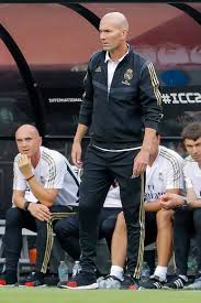 Зидан зинеддин — зидан (zidane) зинеддин (р. Bild Zu Arger Bei Real Madrid Mit Gareth Bale Und Zinedine Zidane Bild 1 Von 1 Faz