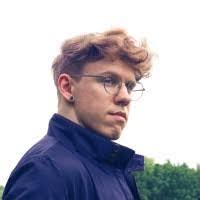 Dennis Behrens's Instagram, Twitter & Facebook