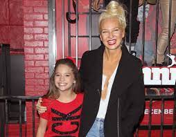 Can Kenzie Ziegler Go From Child Star To Pop Star Bbc News
