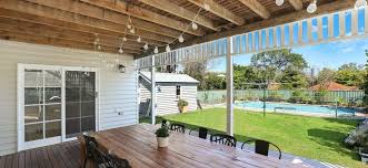 Poród dziewczynki był utrzymywany w tajemnicy przed mediami, ponieważ w tym czasie piłkarz był w związku małżeńskim z fotomodelką edytą zając. Ewelina Taraszkiewicz Jakub Rzezniczak Informacje Na Temat Budowy Domu I Remontu