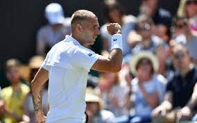 British tennis player here is dan evans's family member. Dan Evans Starts To Look The Part With Help From Mirror Man Roger Federer