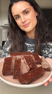 Chocolate Quinoa Crunch Bars 😍🍫 comment 'crunch' and I'll DM you the  recipe link 🫶🏼 or you can find the recipe