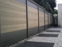 Palissade Ideal Deck Linea Jardin De Style Par Deck Linea Modern Garden Fence Design Backyard Fences