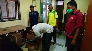 Slogan dapat diartikan sebagai pengaturan dari beberapa kalimat yang unik, menarik, dan pendek. Pa Sibolga Pentingnya Kebersihan Lingkungan Demi Kesehatan