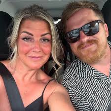 Hi I have 3 hens to rehome (Leicestershire); two grey and one white. Please  contact me if interested