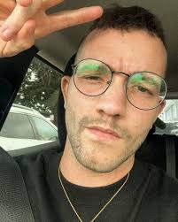 Se vienen cositas” ó “Construyendo en silencio”