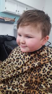 Hello! Single momma here in central iowa looking for friends or my end goal  a long term relationship. I'm 26, a bit of a bigger woman but lots of love  to give.