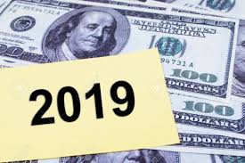 The currency symbol is $. Die Worte 2019 Geschrieben Auf Einem Gelben Papier Mit Usd Dollar Wahrung Als Hintergrund Jahresfinanz Und Business Konzept Lizenzfreie Fotos Bilder Und Stock Fotografie Image 61591765