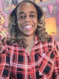 Candy Oakley's Instagram, Twitter & Facebook