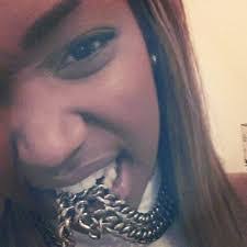 Janine Perry's Instagram, Twitter & Facebook