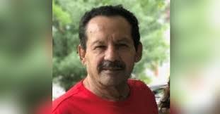 Roberto Rentas's Instagram, Twitter & Facebook