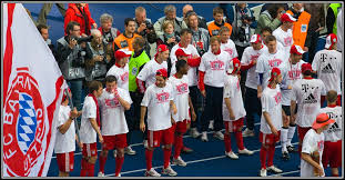 Fc bayern münchen with adidas football. 2009 10 Fc Bayern Munich Season Wikipedia