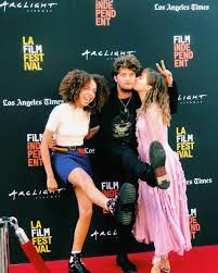 Brett dier is best known for being a movie actor. Haley Lu Richardson Updates Twitterissa Haley Lu Richardson Brett Dier And Hayley Law At The New Romantic Premiere During The Los Angeles Film Festival September 23 2018 Haleylurichardson Thenewromantic Brettdier Hayleylaw