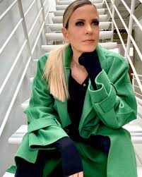 Today ricky martin shows his happiness with her husband jwan yosef, with whom he has a family and with whom he constantly boasts his love. Qlbueivyxqs Fm