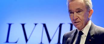 Les prévisions de croissance que le fonds monétaire international (fmi) a publiées dans son word economic outlook d'octobre 2020 permettent d'en avoir une idée pour l'année 2021. Le Francais Bernard Arnault Devient La Deuxieme Plus Grande Fortune Mondiale Le Point