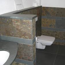 Wasser und sanfte reinigungsmitteln reichen aus. Schiefer Steinmetz Sturm
