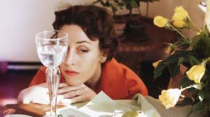 This isn't a big holiday party, so i'm not looking for something too fancy. Videochat Dinnerparty 10 Tipps Fur Das Ideale Dinner Wahrend Corona Vogue Germany