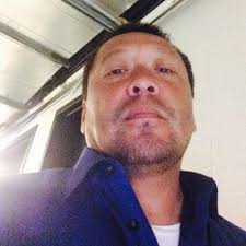 Eric Arzola (@MrArzola)