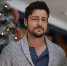 Tyler Hynes Appreciates Fan Support