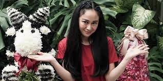 Diketahui, selebgram denise chariesta adalah seorang selebgram. 7 Potret Rumah Denise Selebgram Berlagak Sultan Seberapa Sultan Dream Co Id