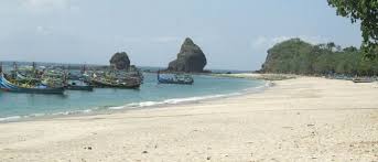 Nama papuma sendiri sebenarnya adalah sebuah singkatan dari pasir putih malikan. Pantai Papuma Surabaya Utiket