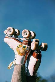 Reddit The Front Page Of The Internet Roller Skaters Roller Girl Roller Skating
