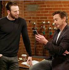 They might even be bff's in real life. Imagenes Stony Chris Roberts Chris Evans Evan