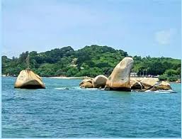 昂船洲海軍基地) is part of the people's liberation army hong kong garrison and small naval base on stonecutters island (ngong shuen chau), hong kong. æ­·å²æ™‚ç©º 1948å¹´ä¸ƒåå¹´å‰æ˜‚èˆ¹æ´²æ—é¬¼é¢çŸ³ Facebook