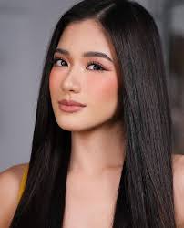 Aiah's ethereal beauty shines through in these stunning photoshoots. ✨